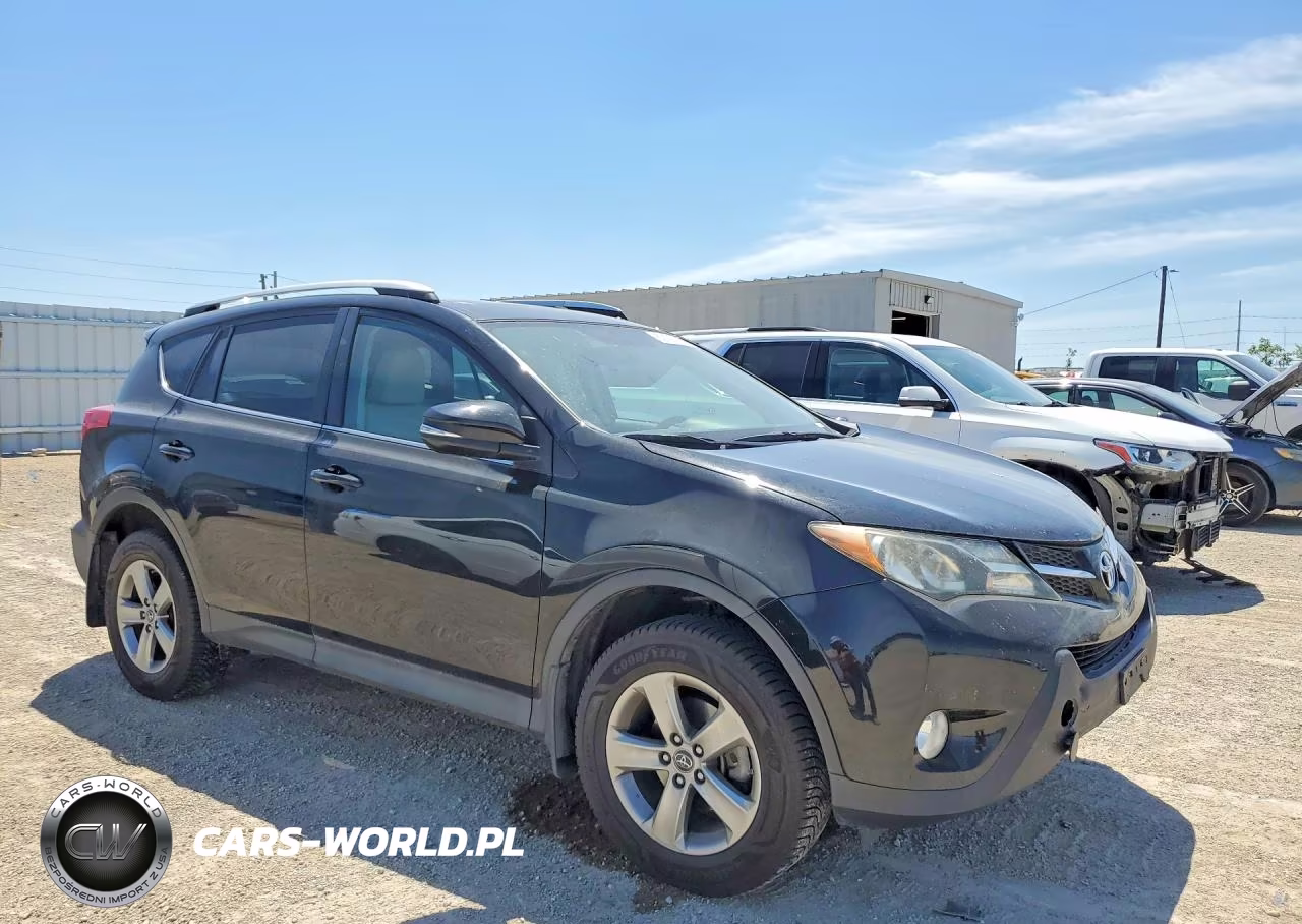 2015 Toyota Rav4 Xle VIN:2T3RFREV0FW248204 - 4
