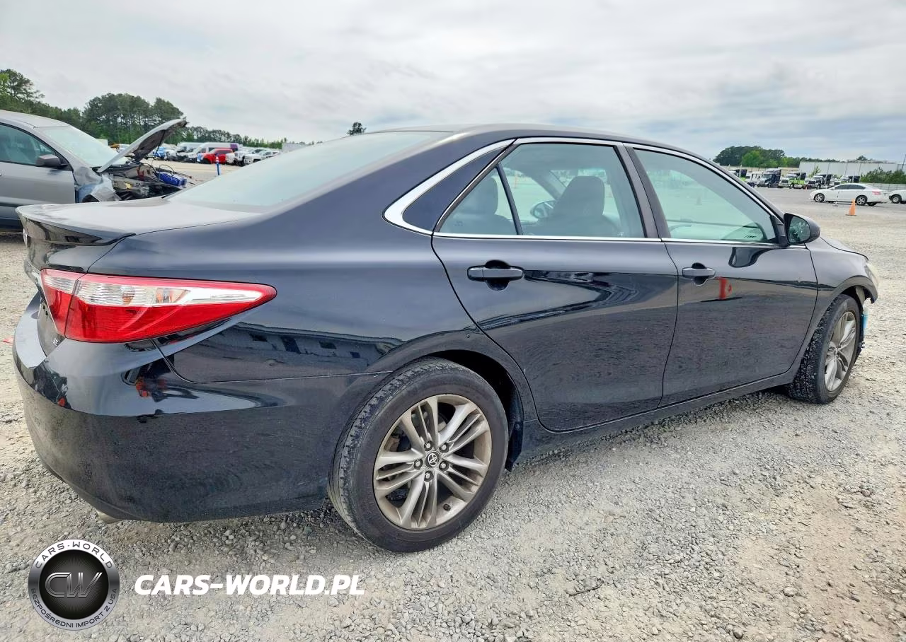 2017 Toyota Camry Se VIN:4T1BF1FK4HU316281 - 3
