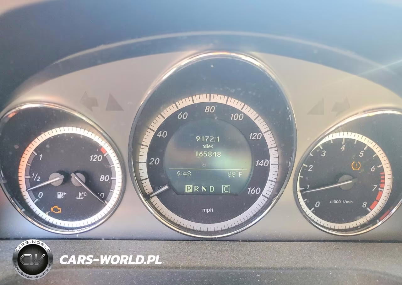 2010 Mercedes-Benz C 300 4Matic VIN:WDDGF8BB6AF490622 - 9