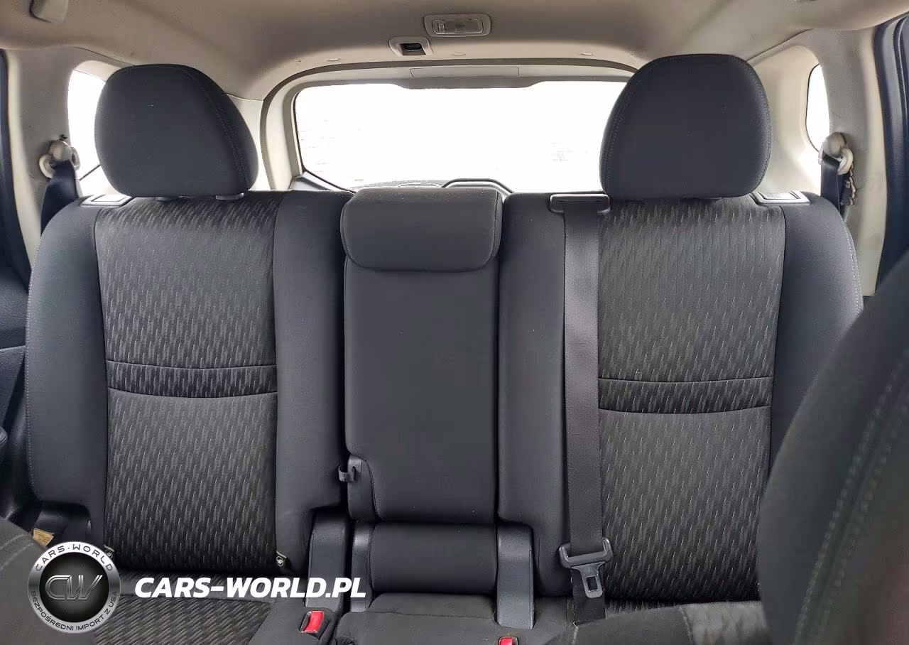 2017 Nissan Rogue S VIN:KNMAT2MV8HP512492 - 10