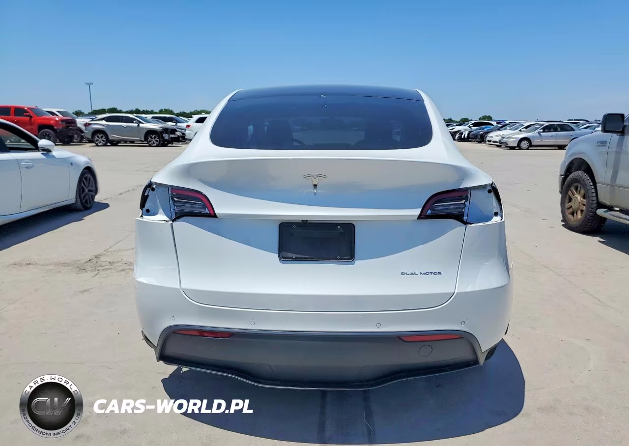 2021 Tesla Model Y VIN:5YJYGAEE6MF116092 - 6