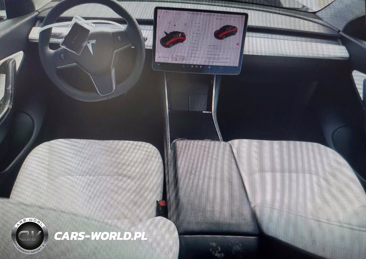 2021 Tesla Model Y VIN:5YJYGAEE6MF116092 - 8