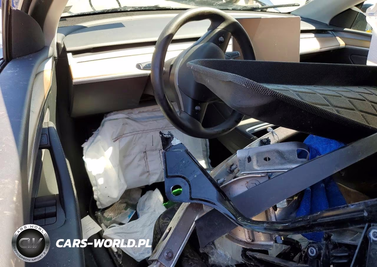 2022 Tesla Model Y VIN:7SAYGAEE2NF523024 - 8