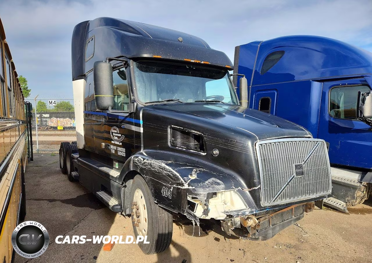 2000 Volvo Vnl Semi Truck