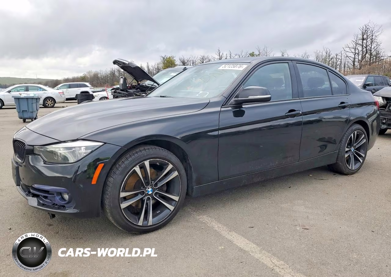 2018 BMW 330 Xi – zdjęcie 1 z 13