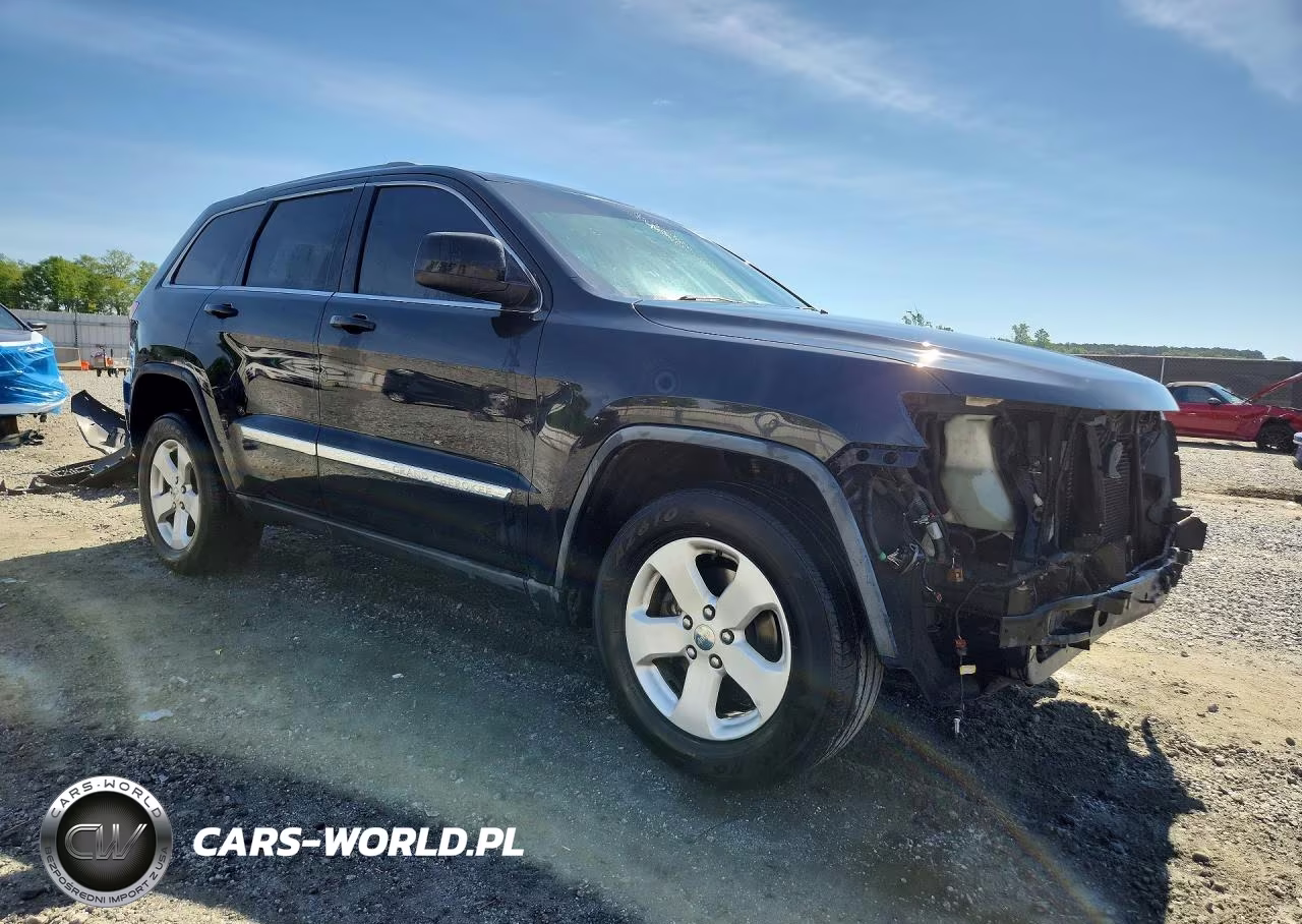 2013 Jeep Grand Cherokee Laredo VIN:1C4RJEAG6DC538073 - 4