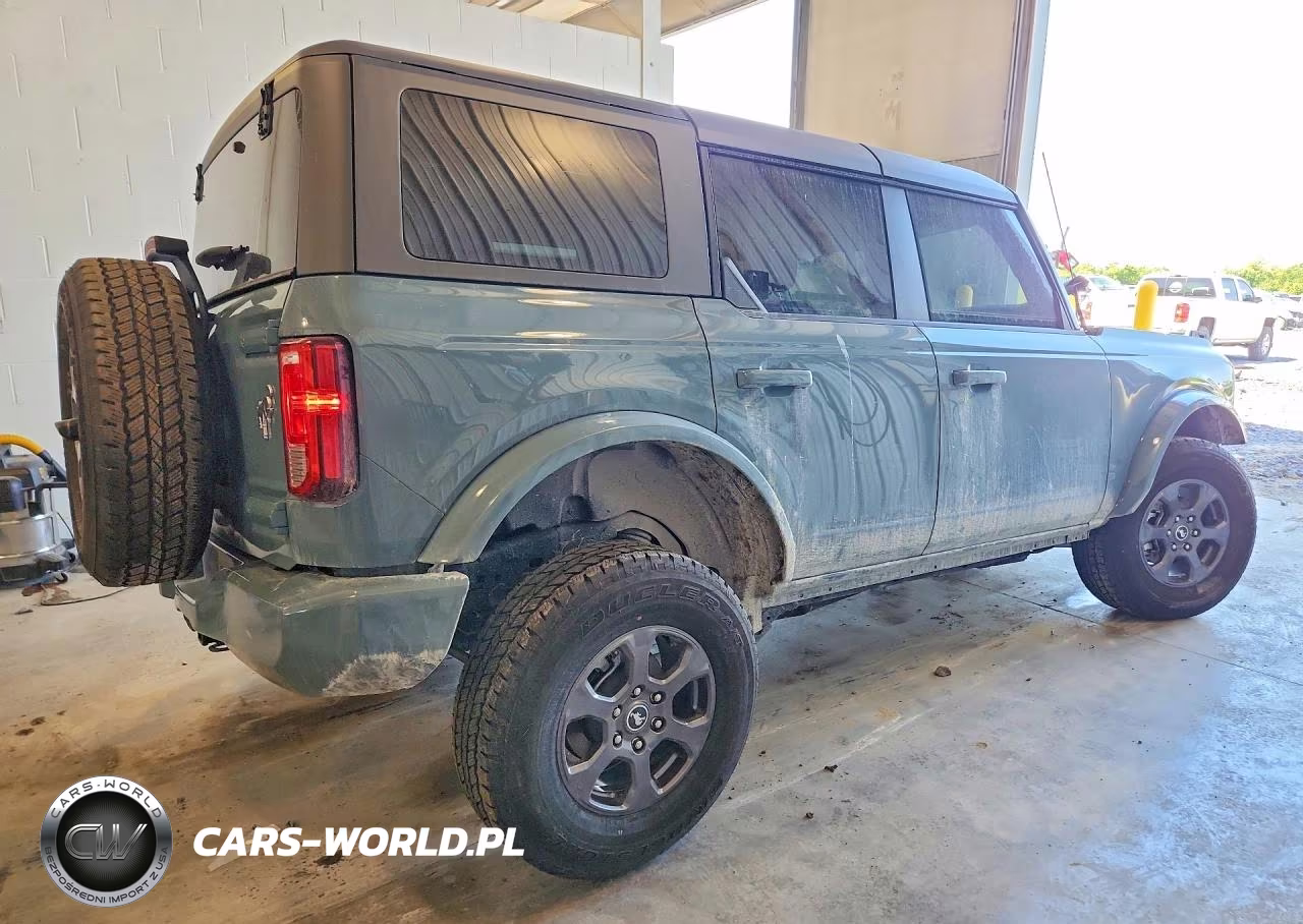 2023 Ford Bronco Base VIN:1FMEE5BP0PLC16160 - 3