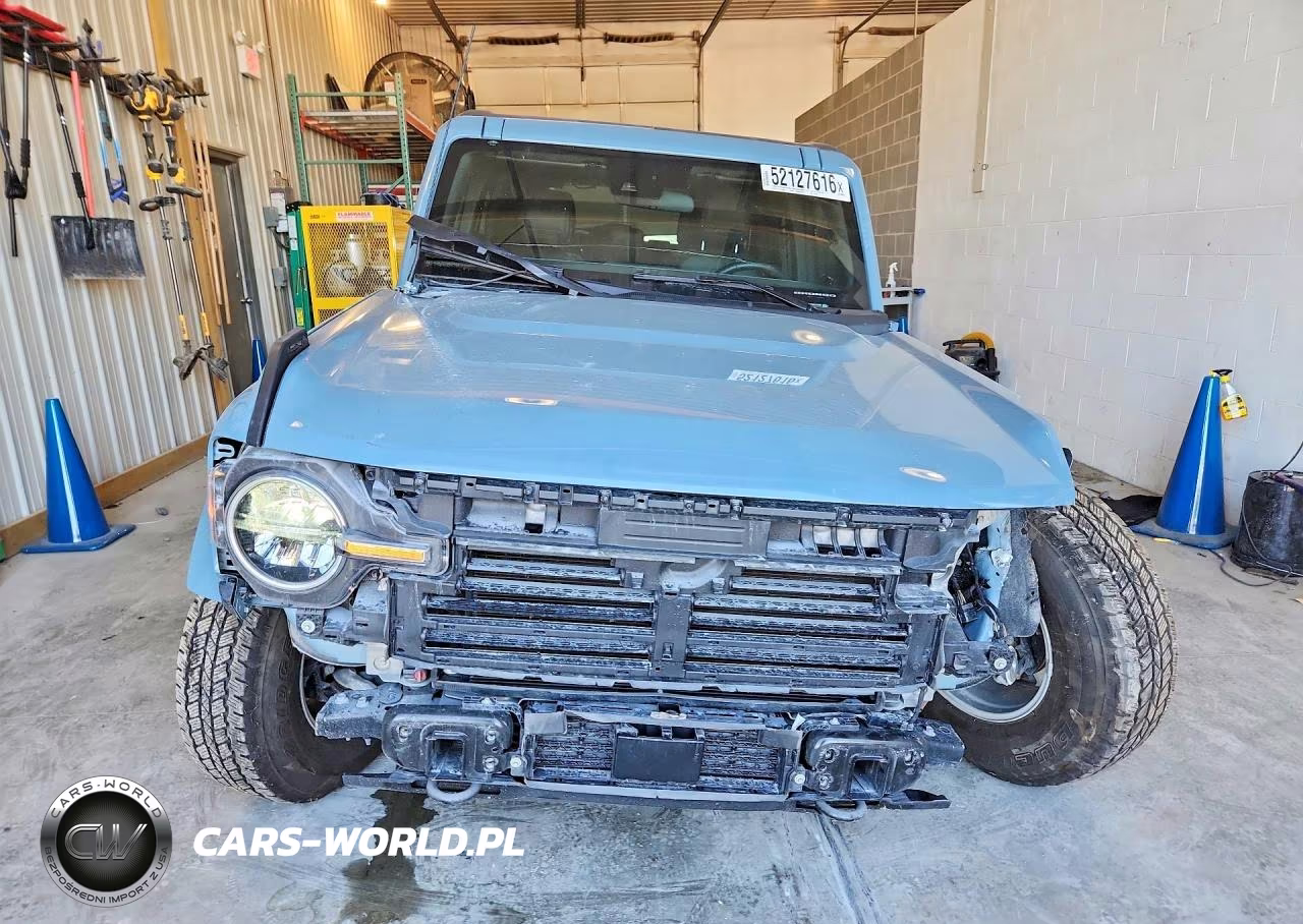 2023 Ford Bronco Base VIN:1FMEE5BP0PLC16160 - 5