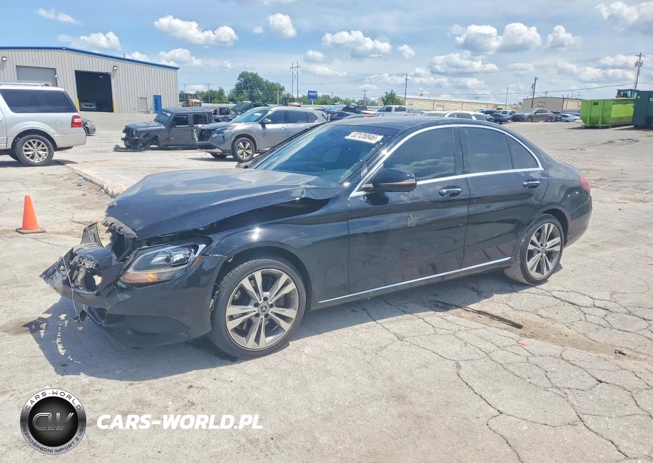 2018 Mercedes-Benz C 300 – zdjęcie 1 z 13