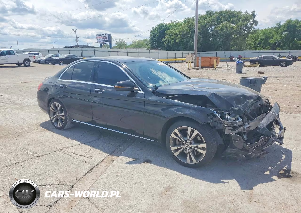 2018 Mercedes-Benz C 300 VIN:55SWF4JB7JU254211 - 4