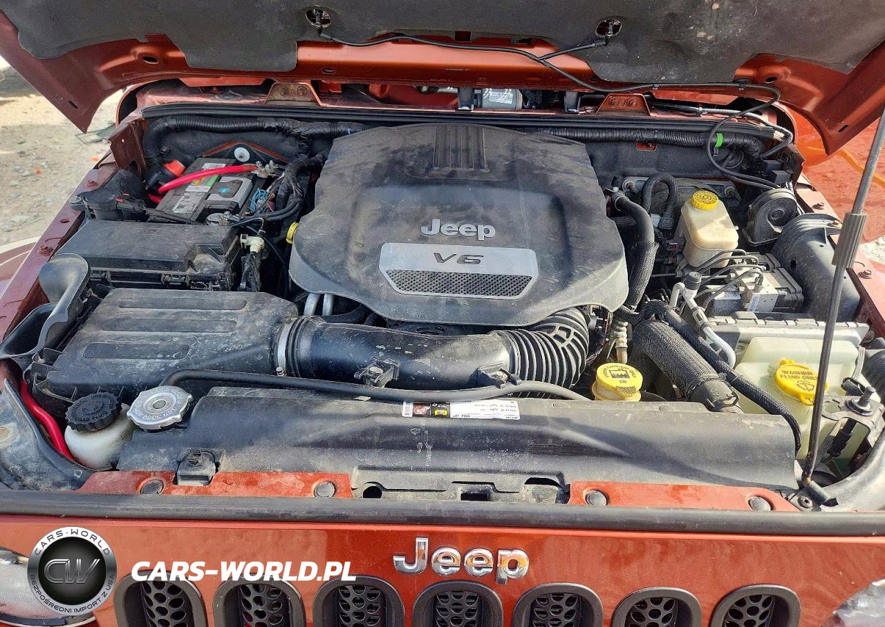 2014 Jeep Wrangler Unlimited Sahara VIN:1C4BJWEG2EL252028 - 11
