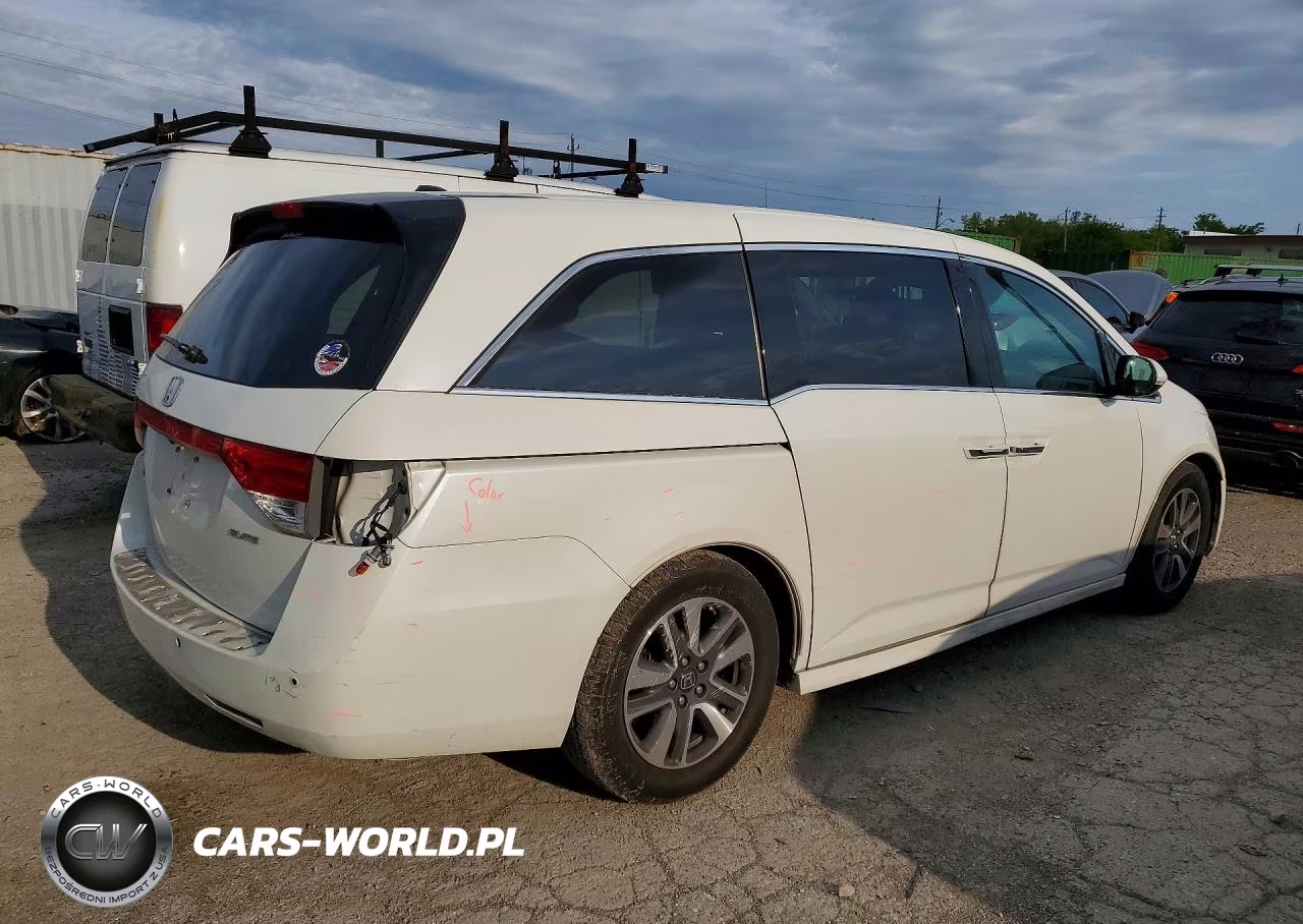 2014 Honda Odyssey Touring VIN:5FNRL5H93EB059177 - 3