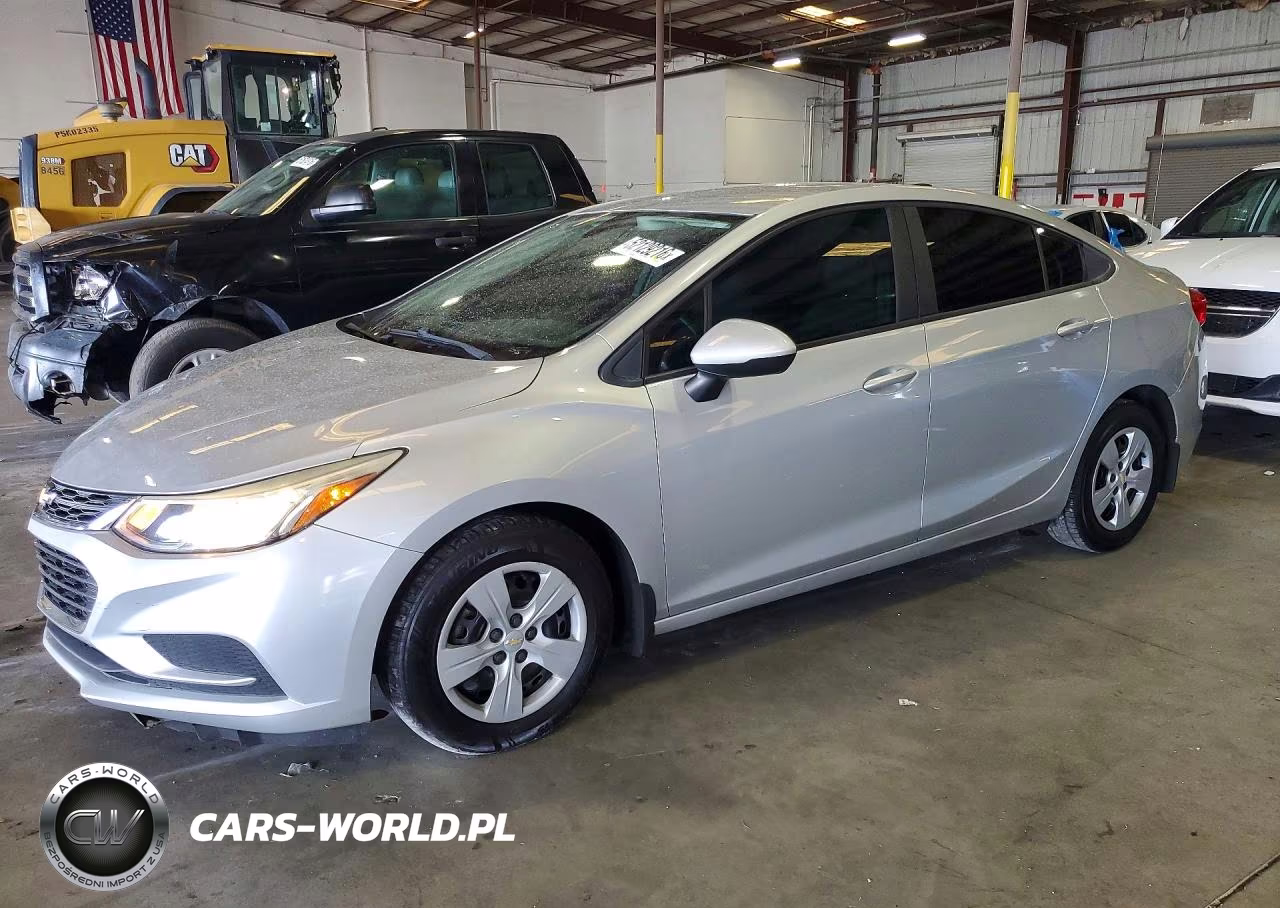 2018 Chevrolet Cruze Ls – zdjęcie 1 z 12