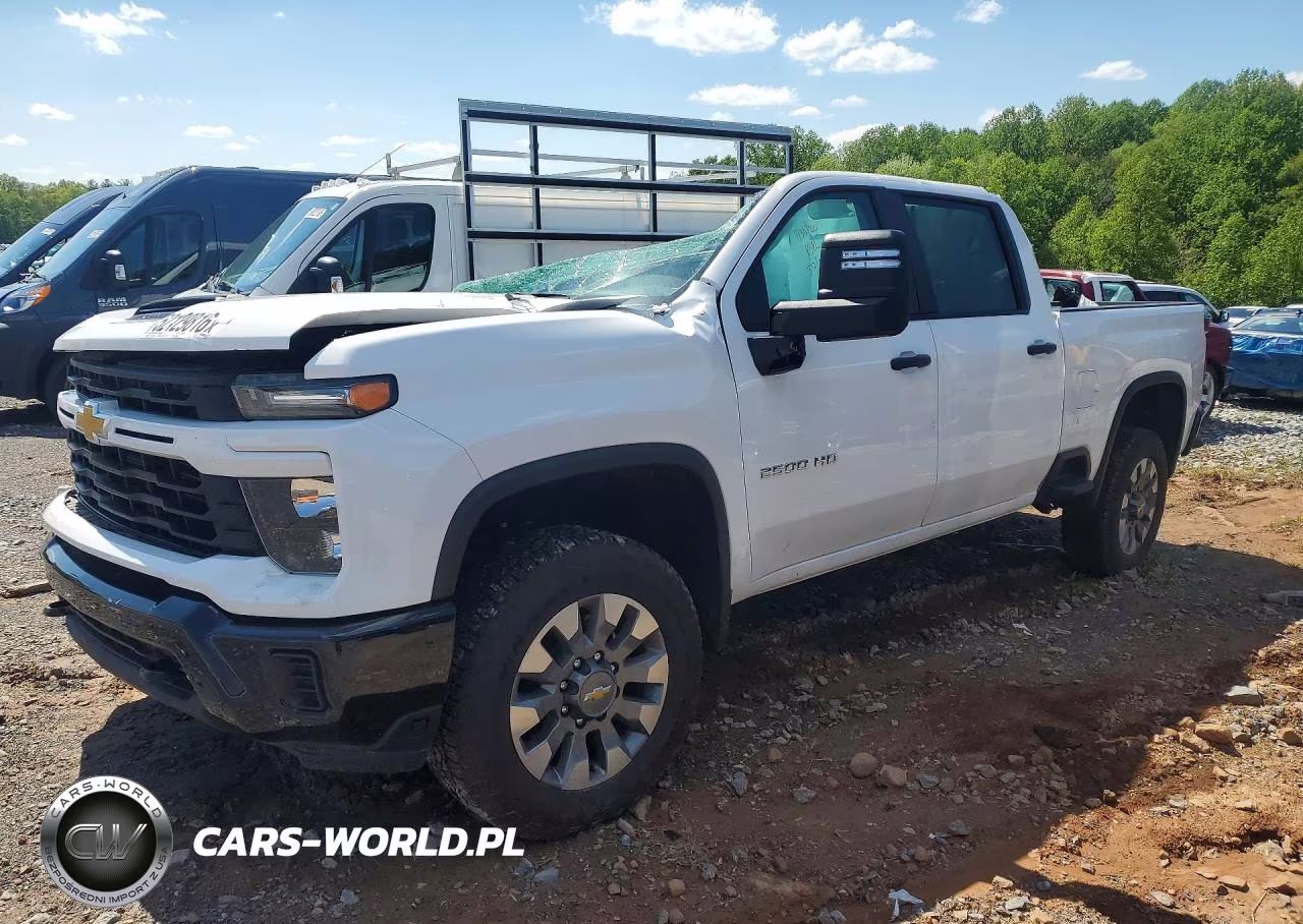 2024 Chevrolet Silverado C2500 Custom – zdjęcie 1 z 12