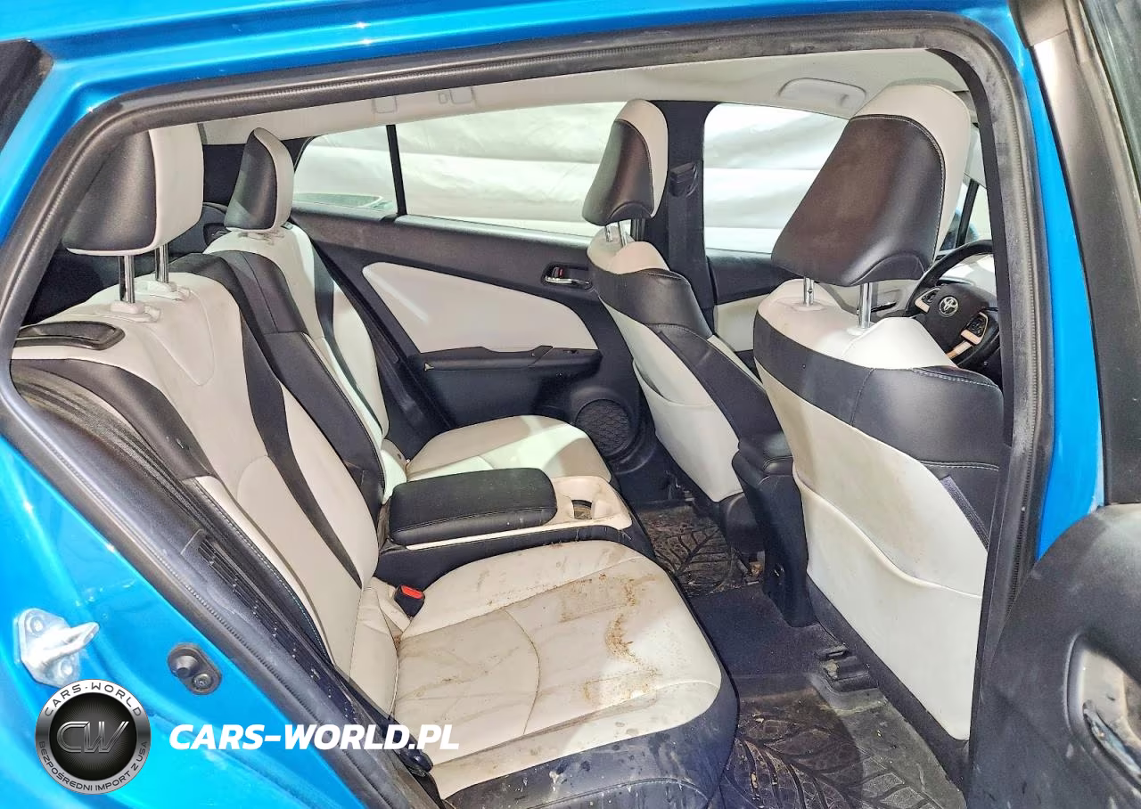 2018 Toyota Prius Prime Premium VIN:JTDKARFP6J3097090 - 10