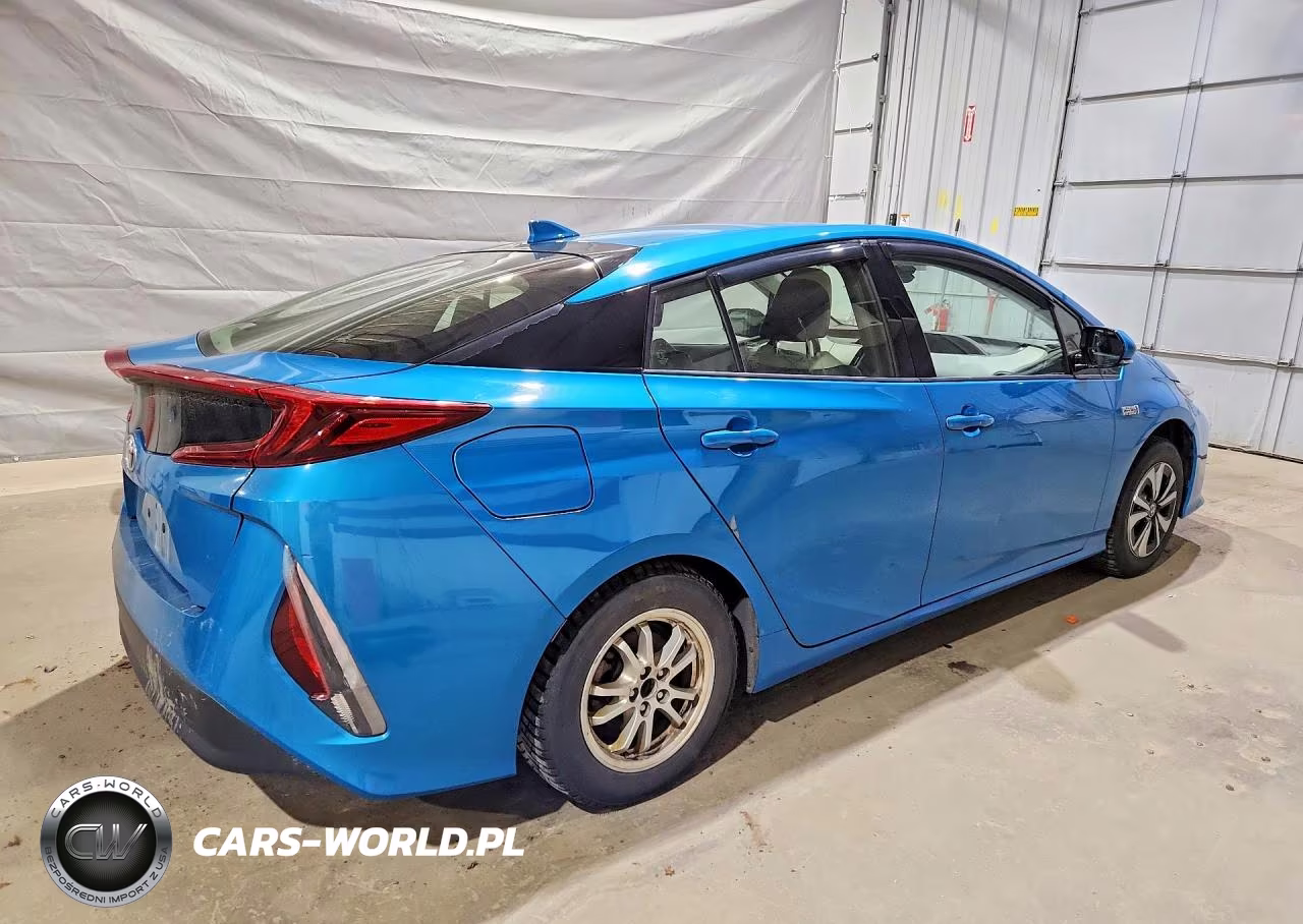 2018 Toyota Prius Prime Premium VIN:JTDKARFP6J3097090 - 3