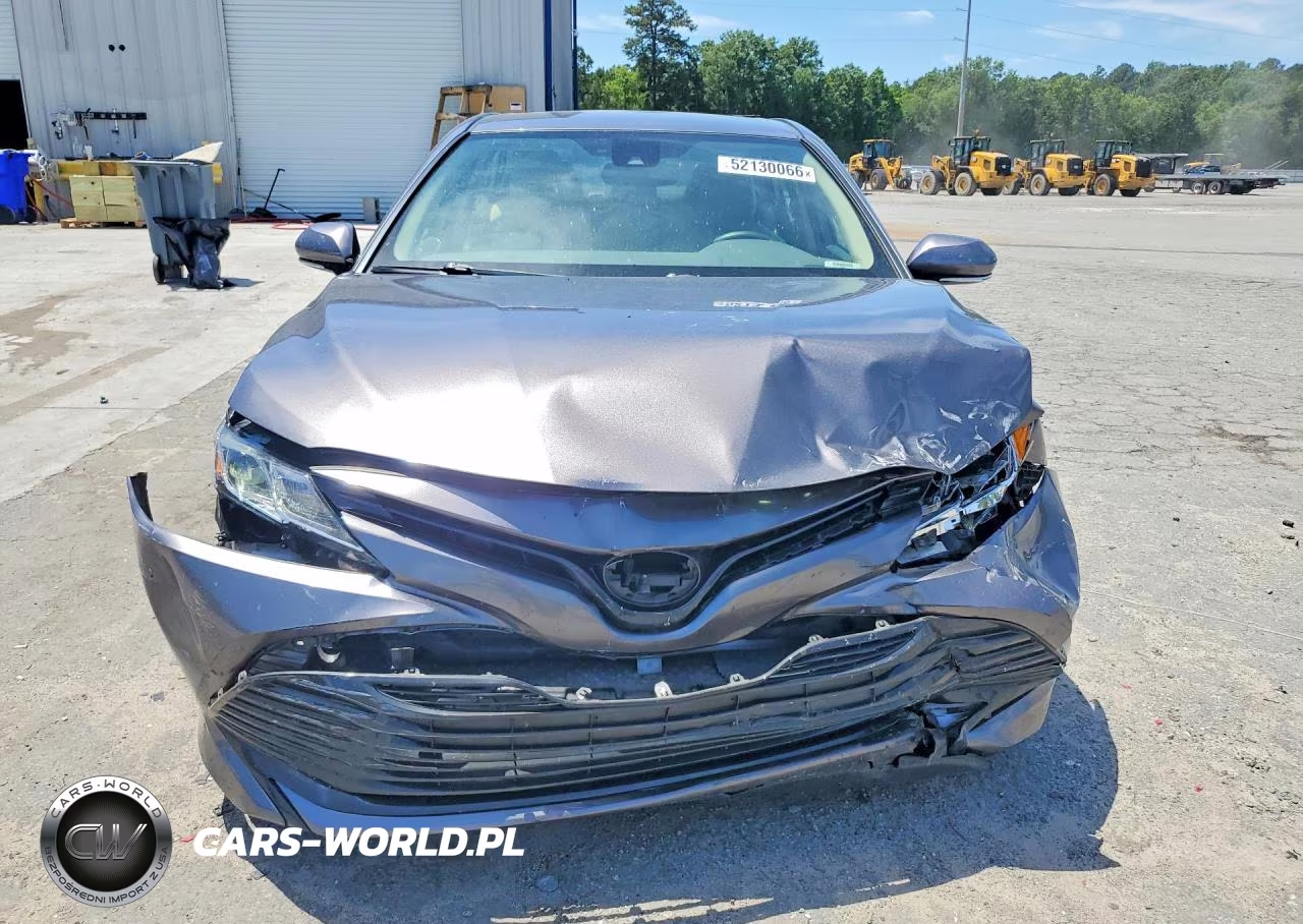 2019 Toyota Camry Le VIN:4T1B11HK2KU809542 - 5