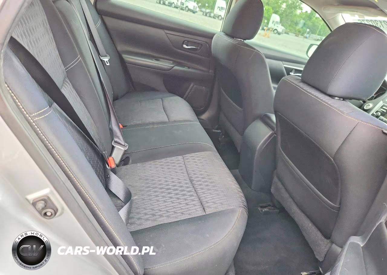 2017 Nissan Altima 2.5 S VIN:1N4AL3AP3HN340577 - 10