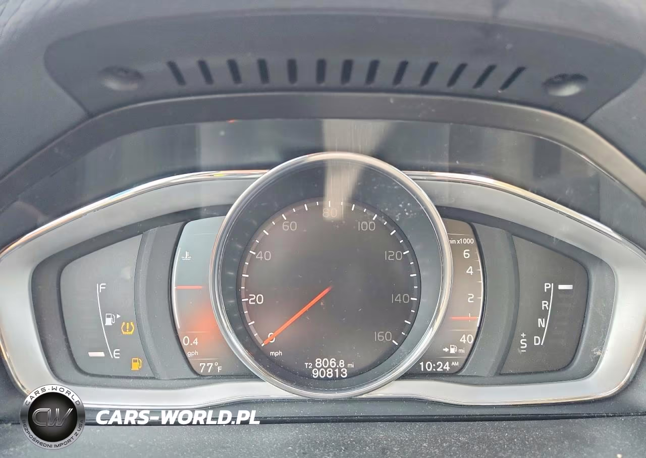 2018 Volvo S60 Inscription VIN:LYV402TK2JB185618 - 9