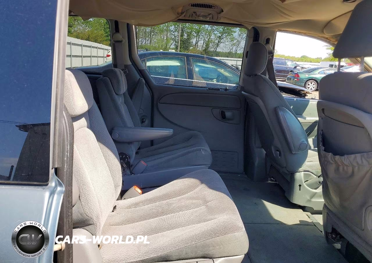 2005 Chrysler Town & Country Touring VIN:2C4GP54L95R582737 - 11