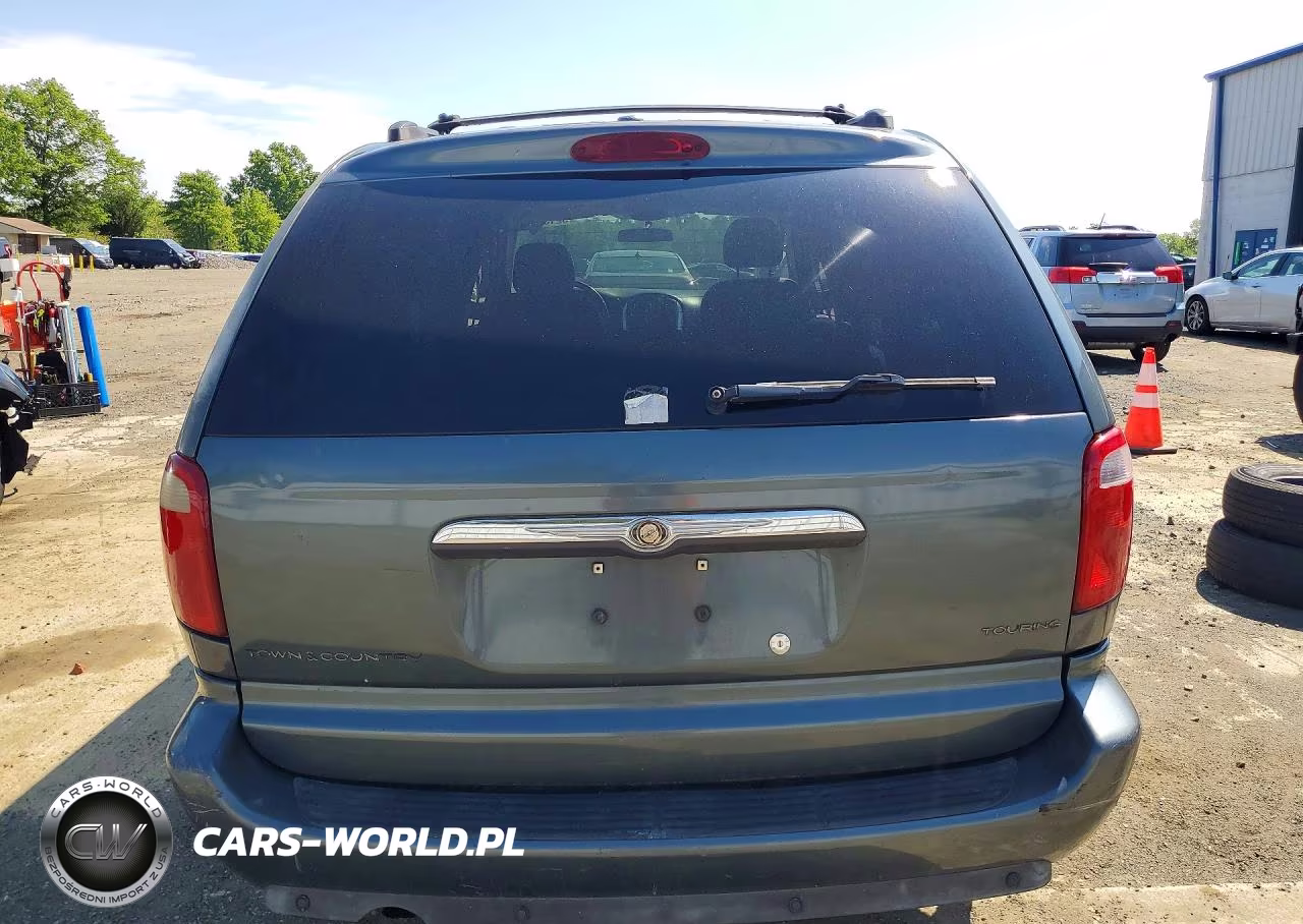 2005 Chrysler Town & Country Touring VIN:2C4GP54L95R582737 - 6