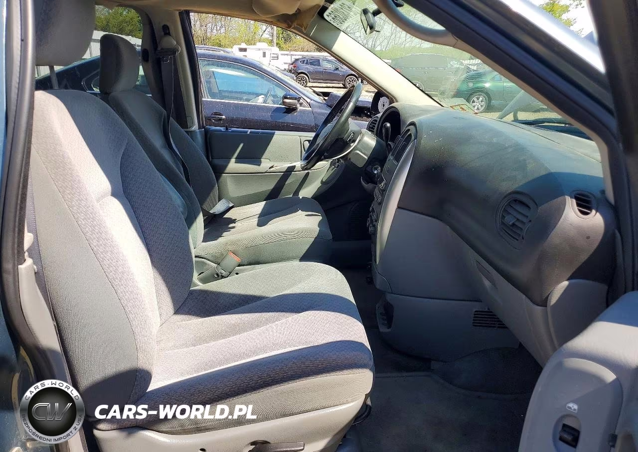 2005 Chrysler Town & Country Touring VIN:2C4GP54L95R582737 - 7