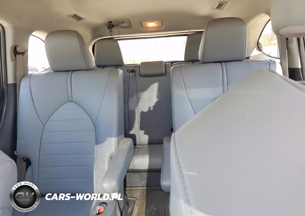 2021 Toyota Highlander Xle VIN:5TDGZRBH0MS546585 - 10