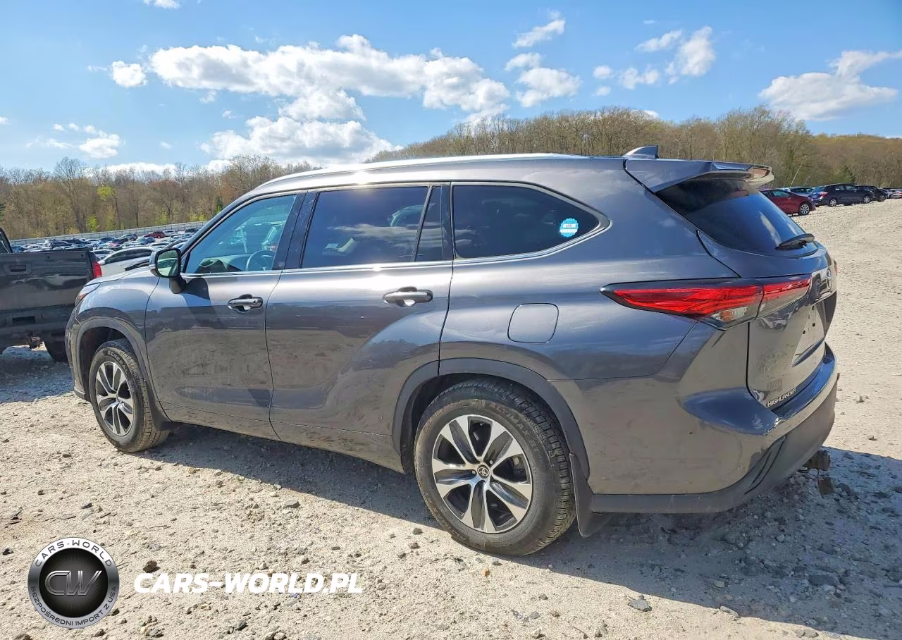 2021 Toyota Highlander Xle VIN:5TDGZRBH0MS546585 - 2