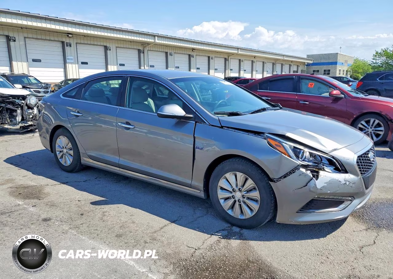 2017 Hyundai Sonata Hybrid Se VIN:KMHE24L18HA060105 - 4