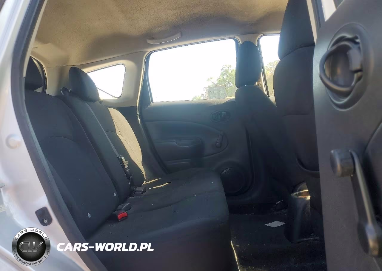2015 Nissan Versa Note S Plus VIN:3N1CE2CP4FL437727 - 10