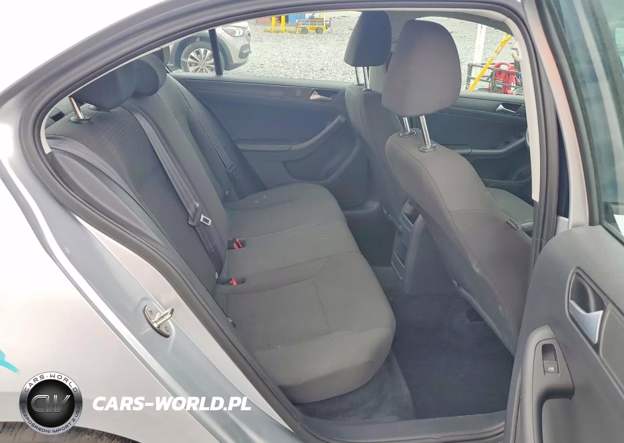 2015 Volkswagen Jetta Base VIN:3VW2K7AJ0FM239442 - 10