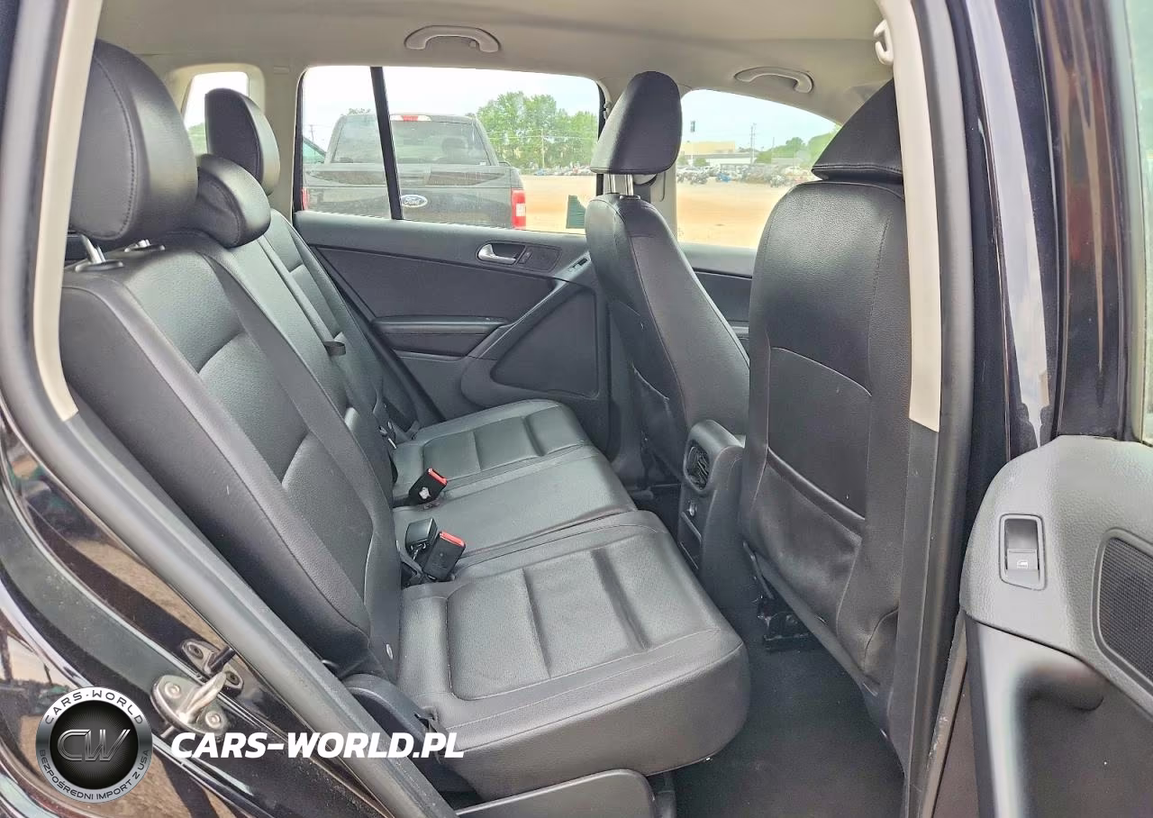 2016 Volkswagen Tiguan S VIN:WVGBV7AX3GW583486 - 11