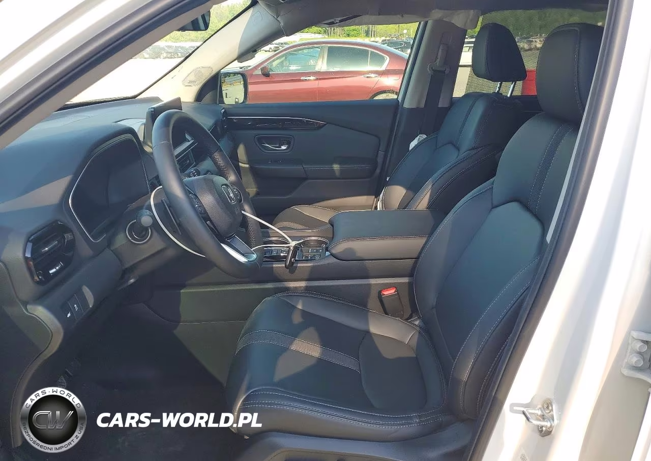2025 Honda Pilot Touring VIN:5FNYG1H71SB160608 - 7