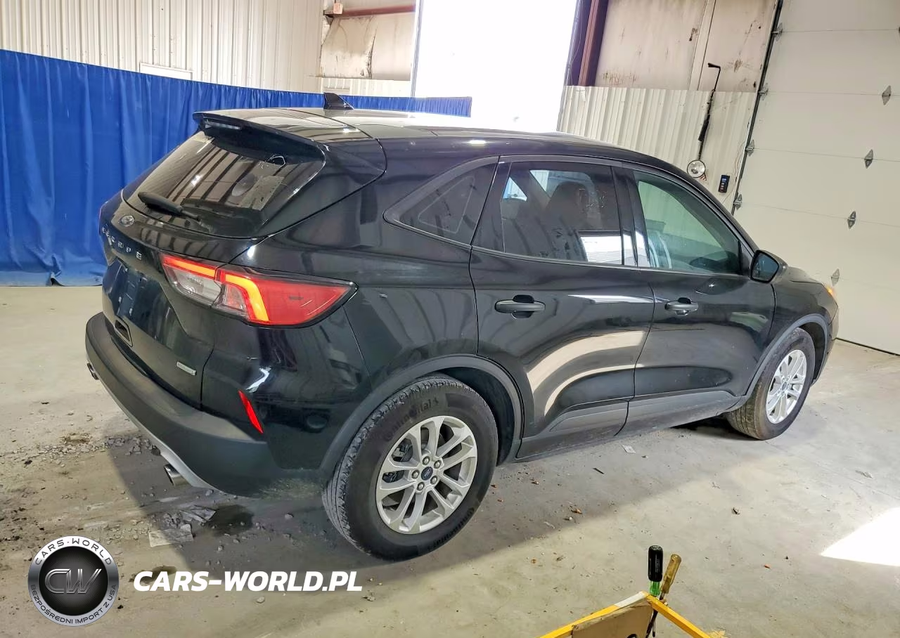 2020 Ford Escape S VIN:1FMCU0F67LUA23040 - 3