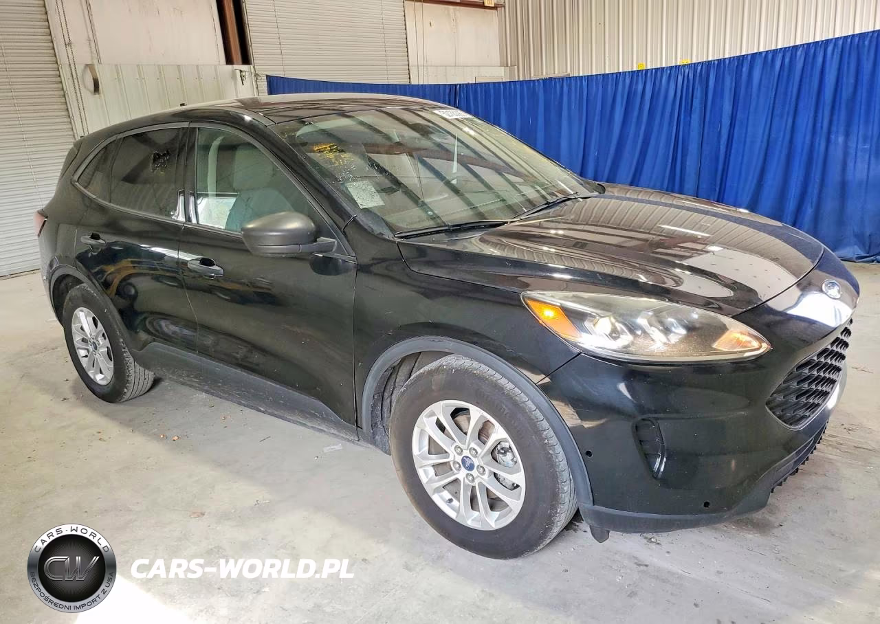 2020 Ford Escape S VIN:1FMCU0F67LUA23040 - 4