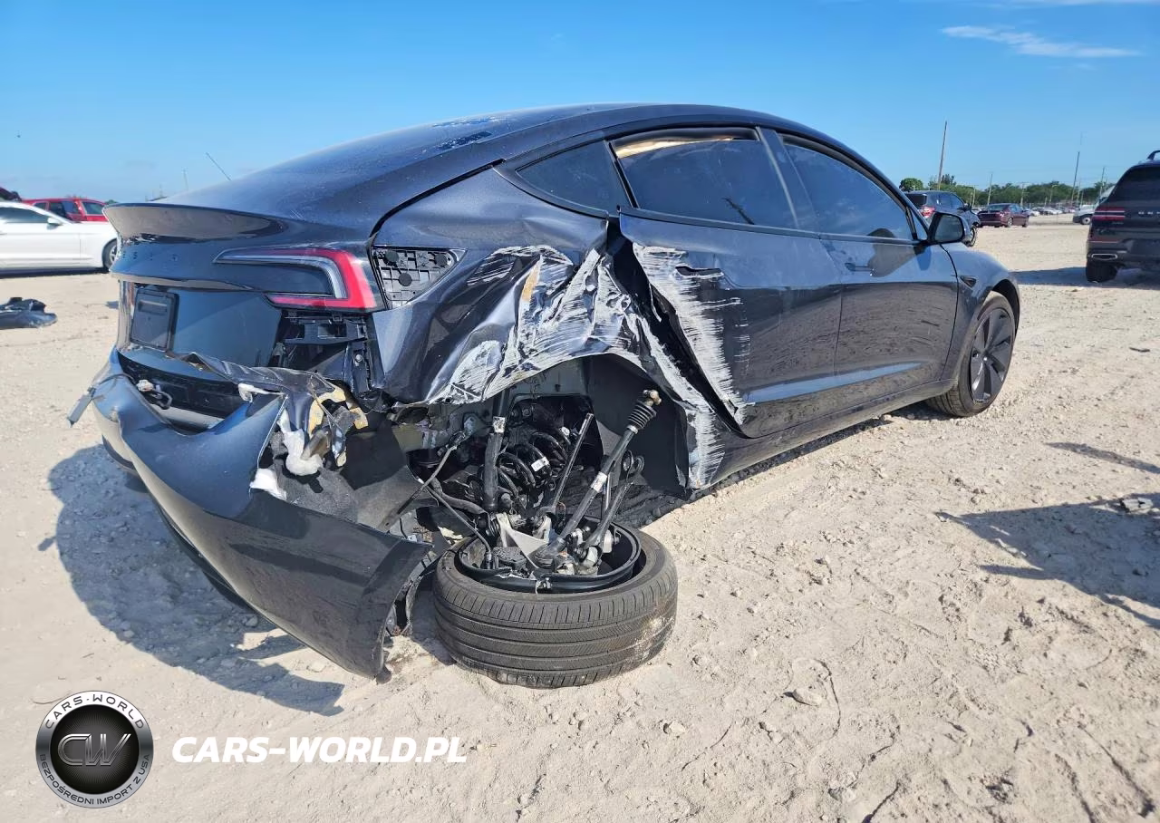 2026 Tesla Model 3 VIN:5YJ3E1EA5TF160208 - 3