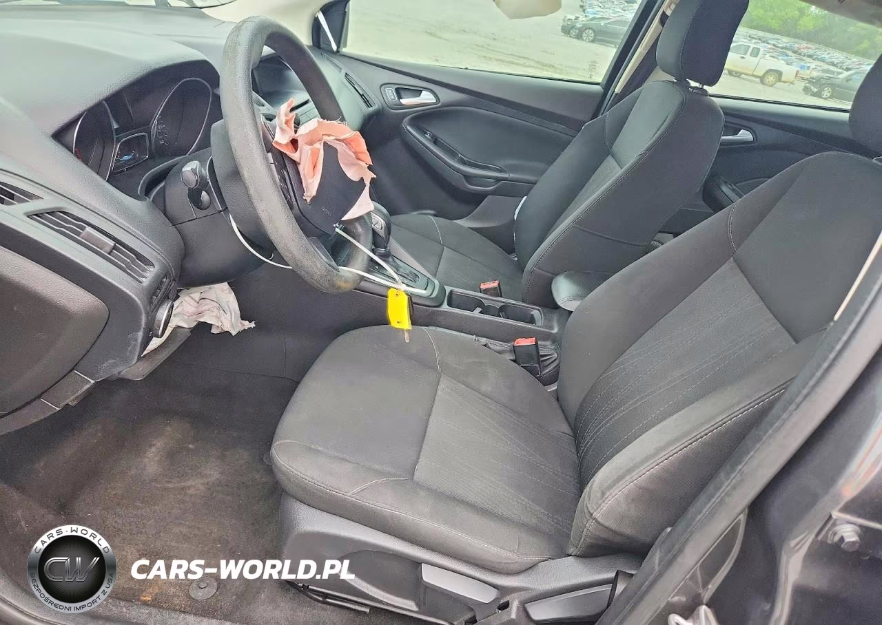 2017 Ford Focus Se VIN:1FADP3F24HL201584 - 7