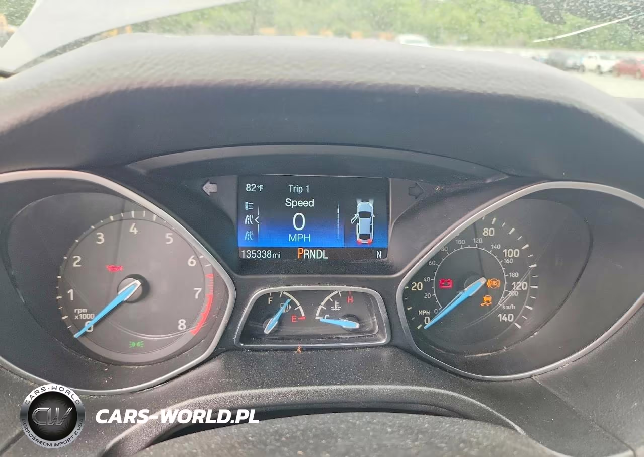 2017 Ford Focus Se VIN:1FADP3F24HL201584 - 9