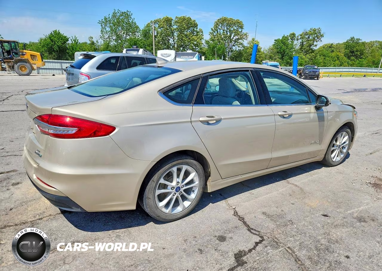 2019 Ford Fusion Se VIN:3FA6P0LUXKR174087 - 3