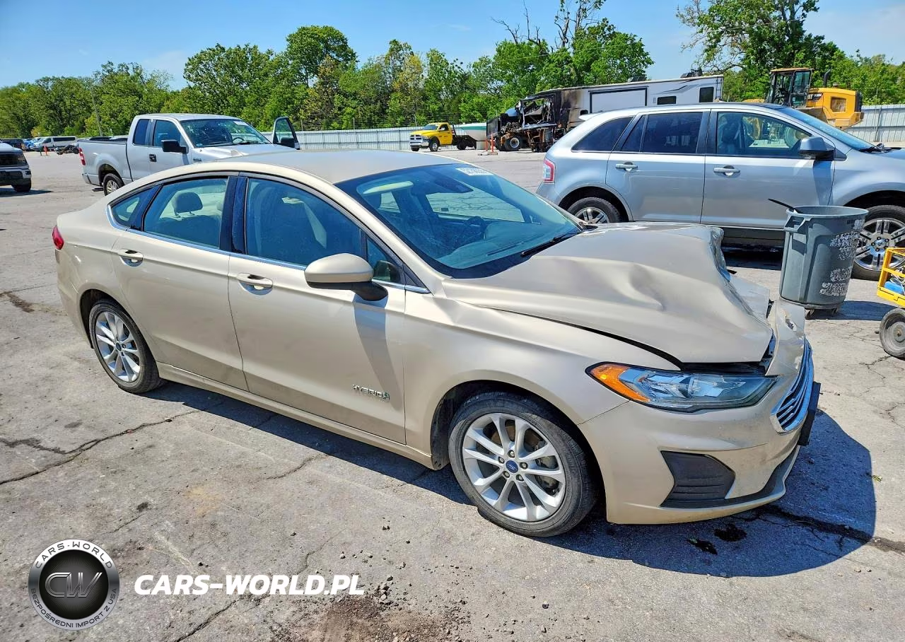 2019 Ford Fusion Se VIN:3FA6P0LUXKR174087 - 4
