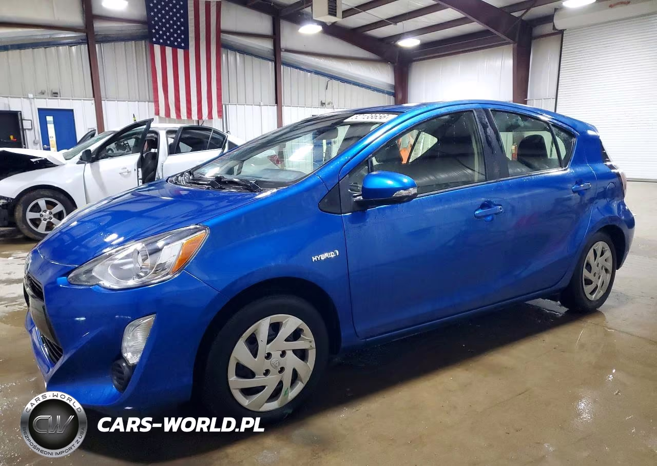 2015 Toyota Prius C Two