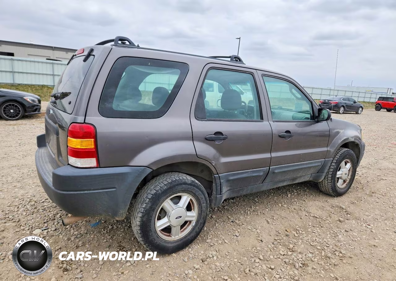 2004 Ford Escape VIN:1FMYU92183KA01595 - 3