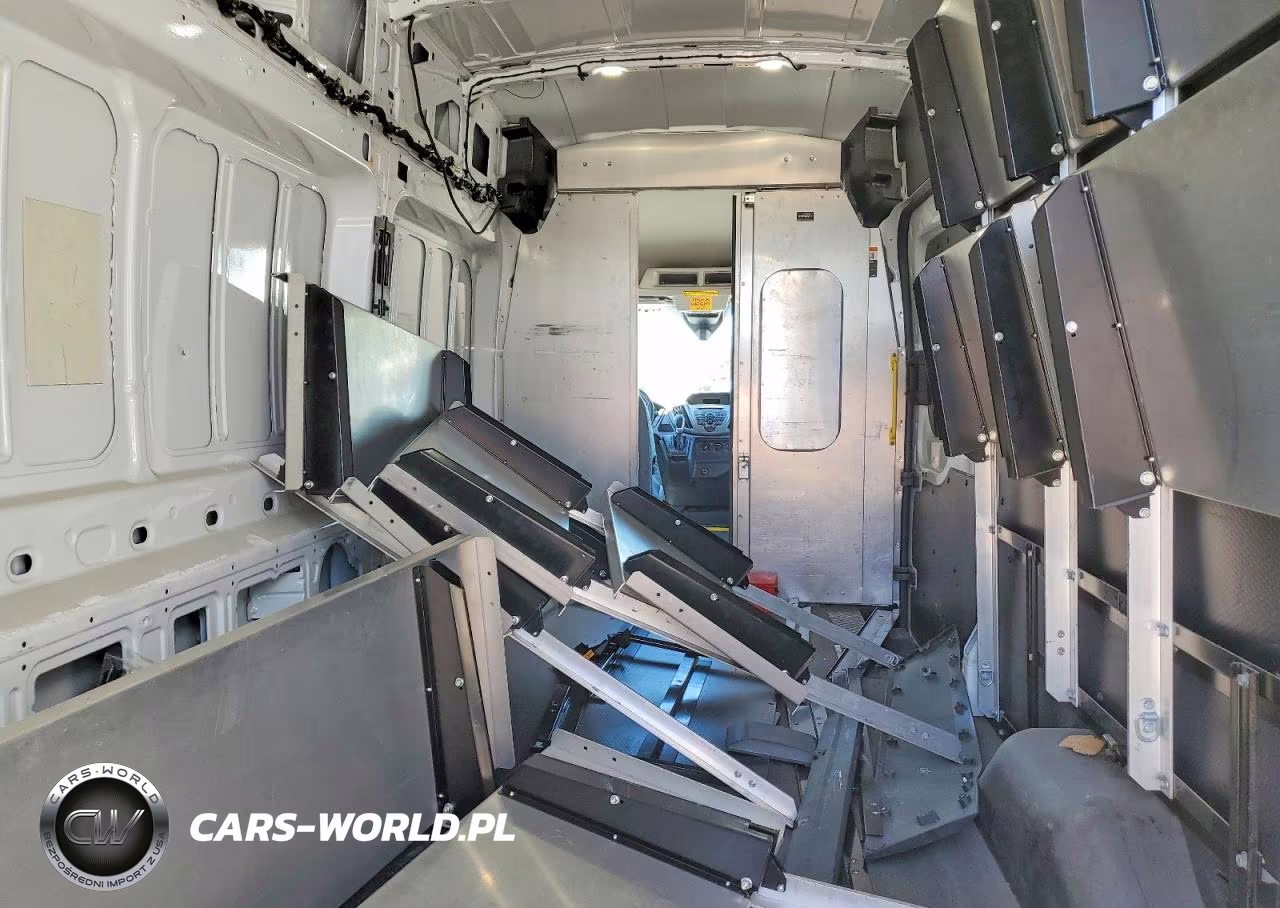 2018 Ford Transit T-250 VIN:1FTKR3XM9JKB52261 - 10