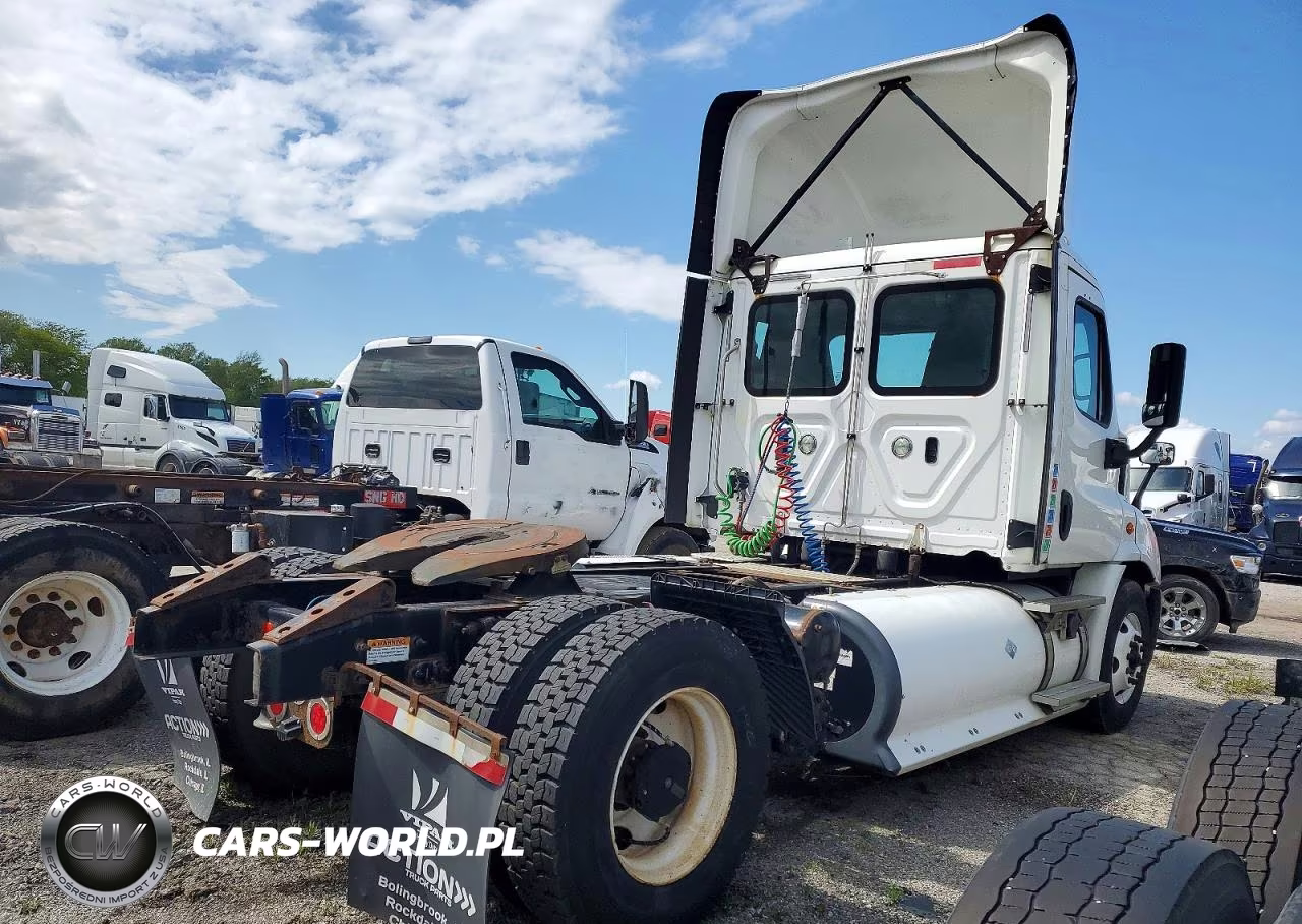 2018 FREIGHTLINER CASCADIA 1 VIN:1FUBGAD96JLJV5406 - 4