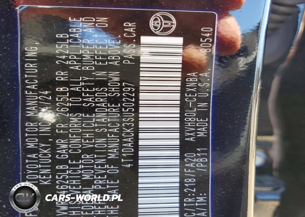 2025 Toyota Camry Le VIN:4T1DAACK3SU502297 - 12