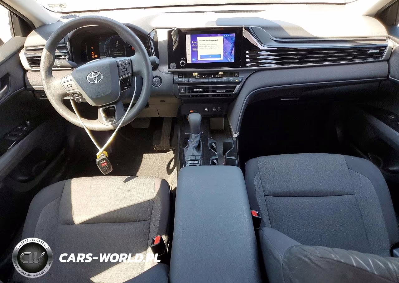 2025 Toyota Camry Le VIN:4T1DAACK3SU502297 - 8
