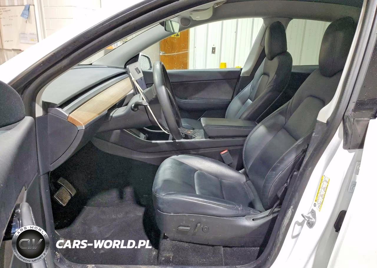 2020 Tesla Model Y VIN:5YJYGDEF6LF017295 - 7