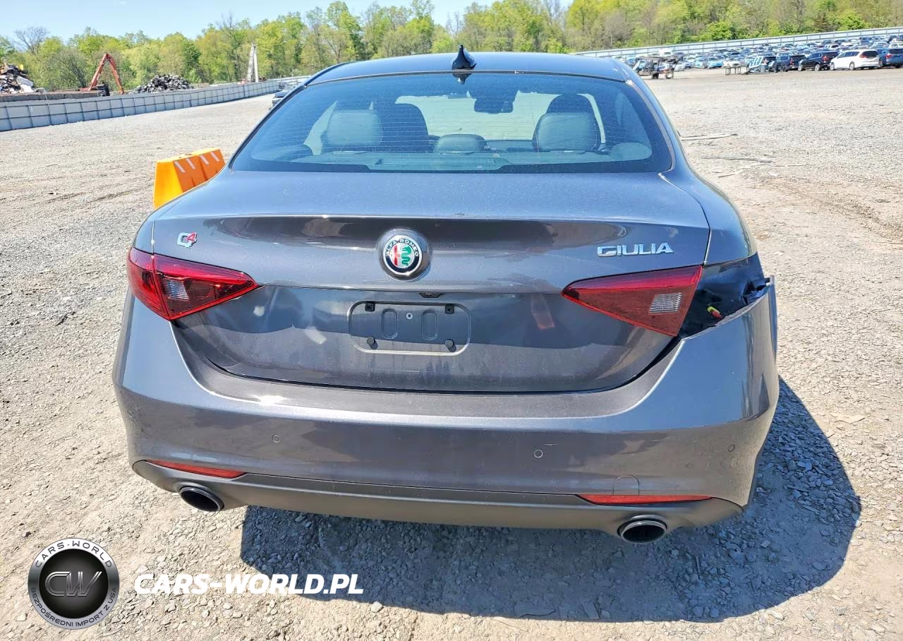 2022 Alfa Romeo Giulia Super VIN:ZARFANBN8N7662152 - 6