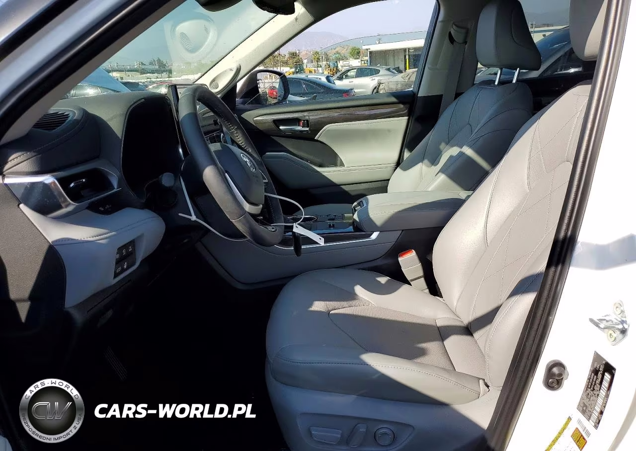2026 Toyota Highlander Hybrid Platinum VIN:5TDEBRCHXTS700146 - 7