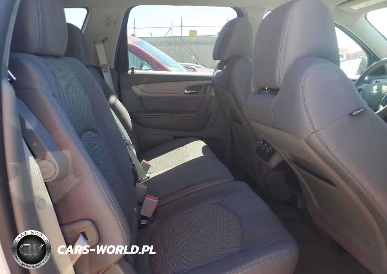 2017 Chevrolet Traverse Ls VIN:1GNKVFEDXHJ224205 - 11